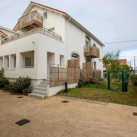 Cap Ocean-8 By Interhome *