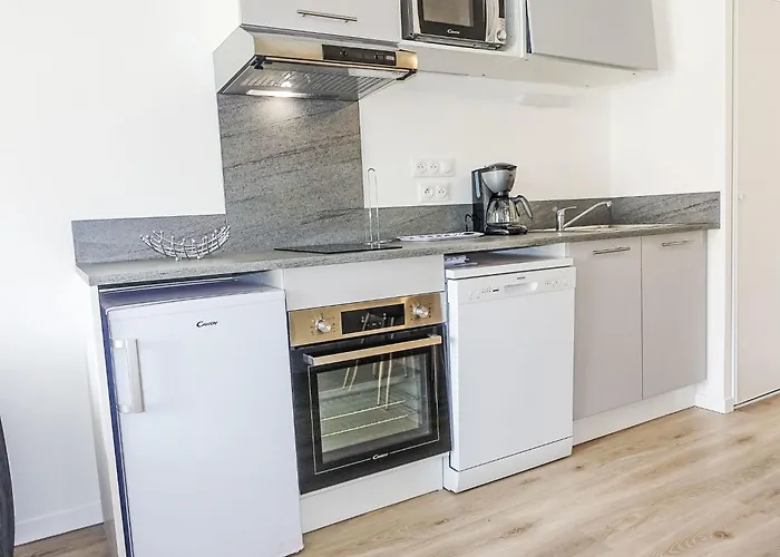 Cap Ocean-8 By Interhome Daire