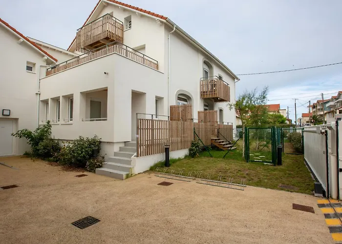 Cap Ocean-8 By Interhome *